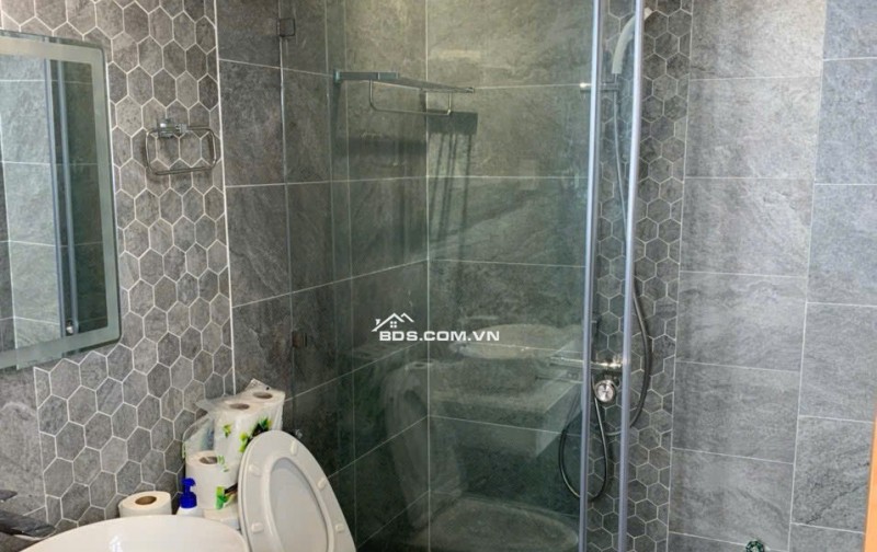 Bán nhà Lô góc HXH 5m đường Trường Chinh P.14 Tân Bình 48m2 5 Tầng 4PN. Chỉ 10.5 Tỷ còn TL với chủ